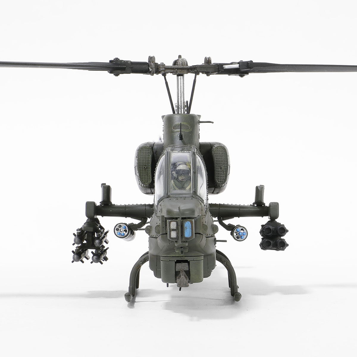 Bell AH-1W "Whiskey Cobra" attack helicopter (High visibility ver.) Tail number #528, 602nd Air Cavalry Brigade Attack Battalion, ROCA, Hsinchu Air Force Base Open Day, April