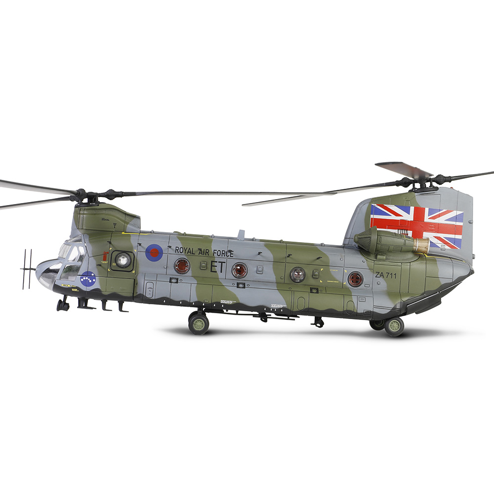 Boeing Chinook HC. Mk.1 helicopter Royal Air Force  No.7 Squadron, "Britforleb: Task Force  Lebanon