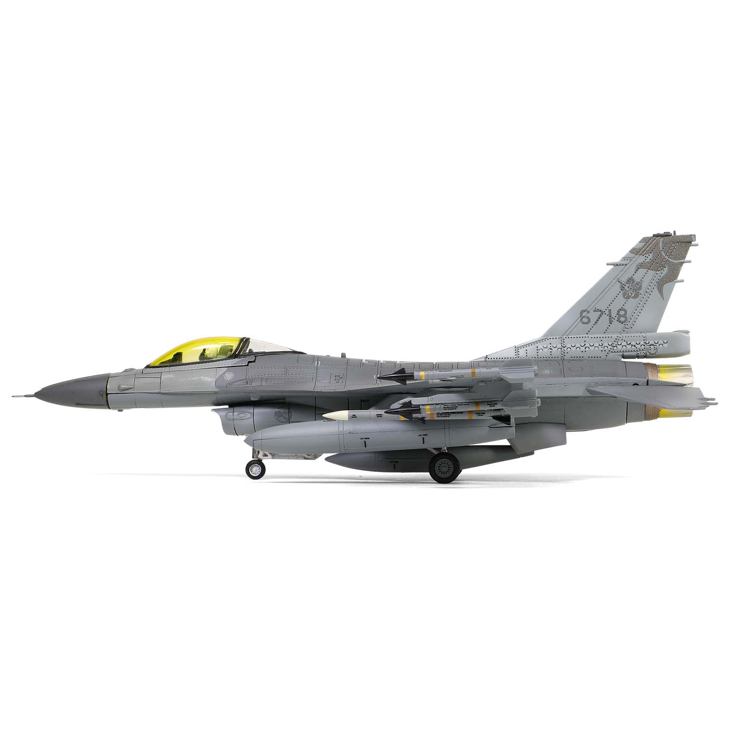 Modern aircraft  Lockheed Martin F-16A, Block#20