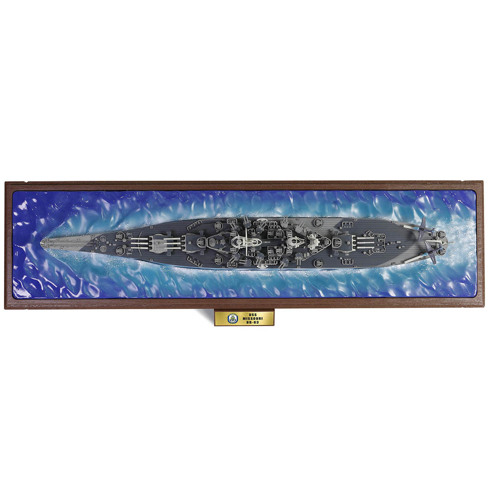 Iowa Class Battleship, USS Missouri (BB-63), Waterline display version Meausre 32/22D camouflage pattern