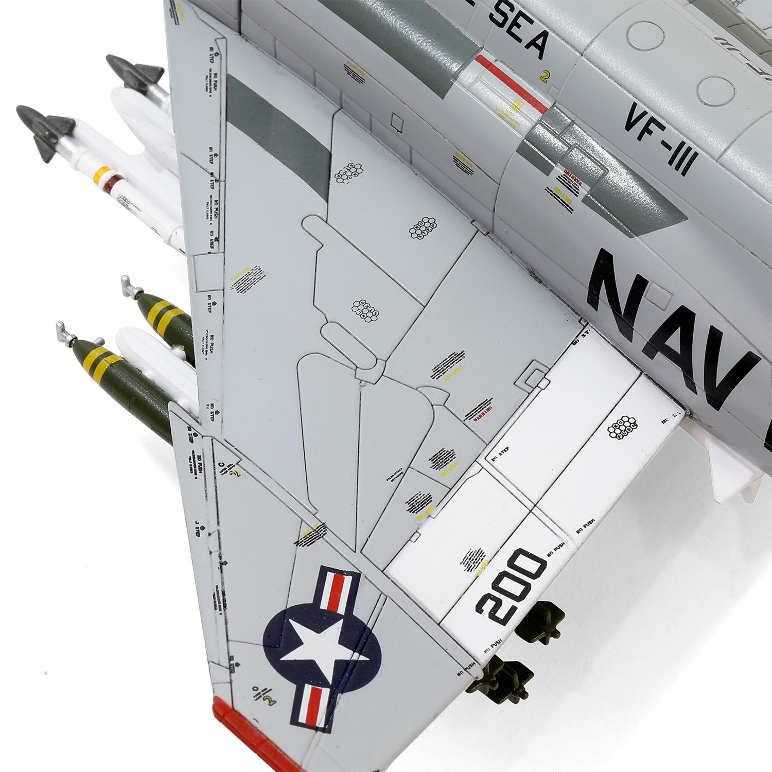 McDonnell Douglas F-4B Phantom II, USN, VF-111 Sundowners, F-4B 200, USS Coral Sea 1970