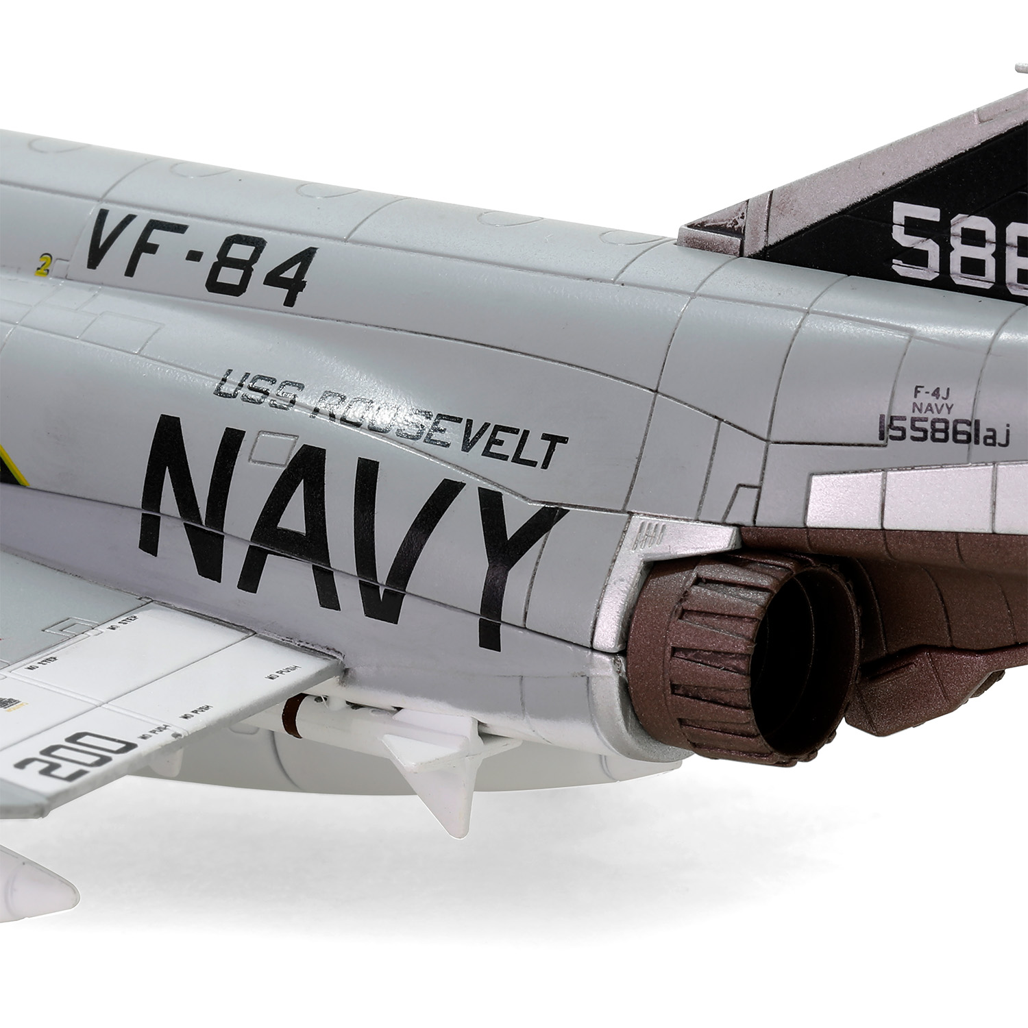 McDonnell Douglas F-4J Phantom II, U.S.Navy, VF-84 Jolly Roger, RE200, USS Roosovelt