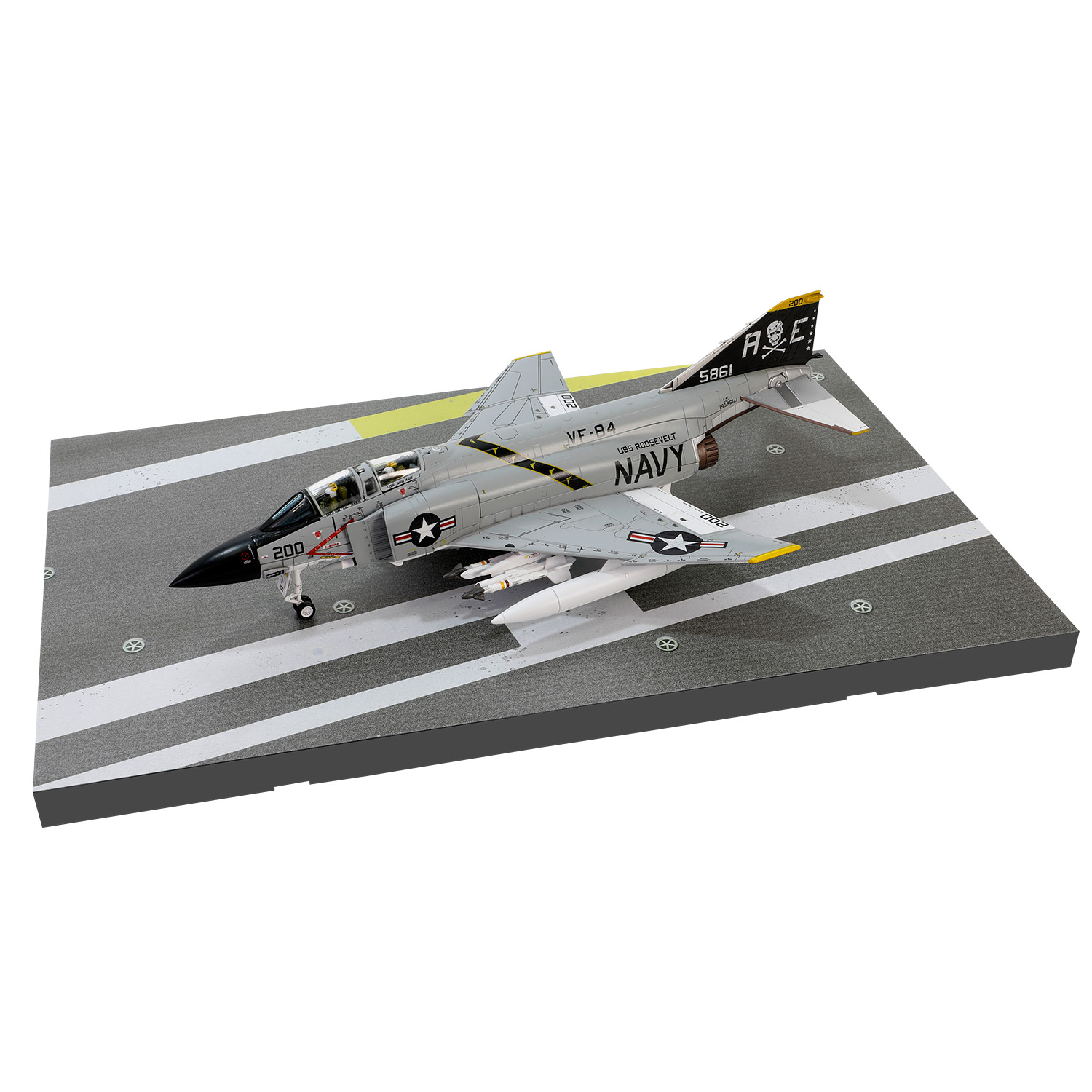 McDonnell Douglas F-4J Phantom II, U.S.Navy, VF-84 Jolly Roger, RE200, USS Roosovelt